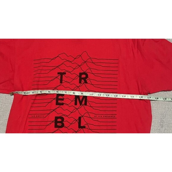 Ntw Not of this world t Shirt TREMBLES medium - Picture 4 of 4
